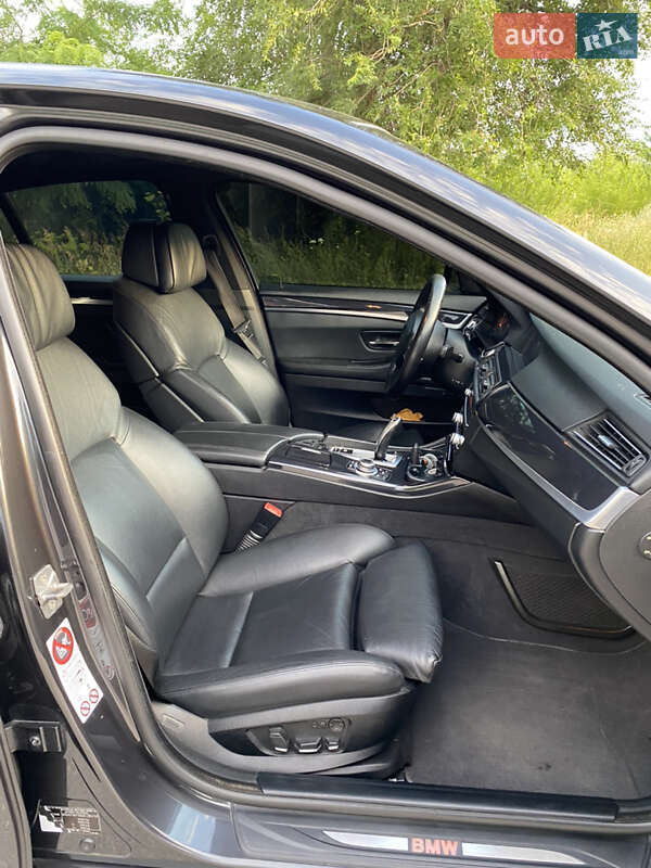 Седан BMW 5 Series 2010 в Запоріжжі