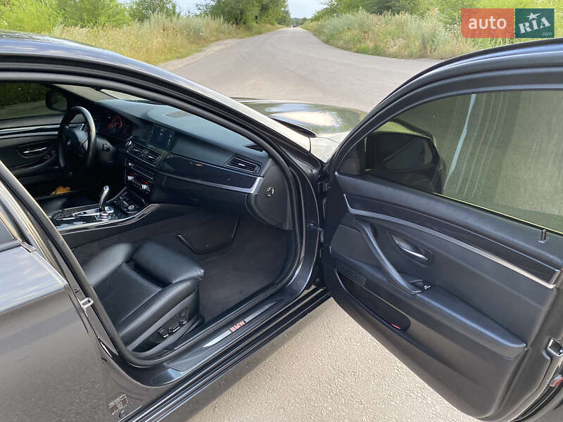 Седан BMW 5 Series 2010 в Запоріжжі