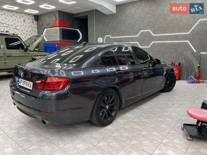 Седан BMW 5 Series 2010 в Запоріжжі