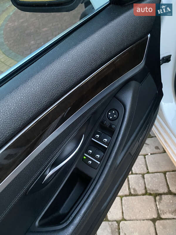 Седан BMW 5 Series 2013 в Стрию