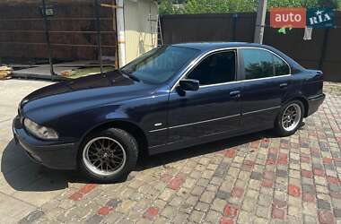 Седан BMW 5 Series 1998 в Першотравенську