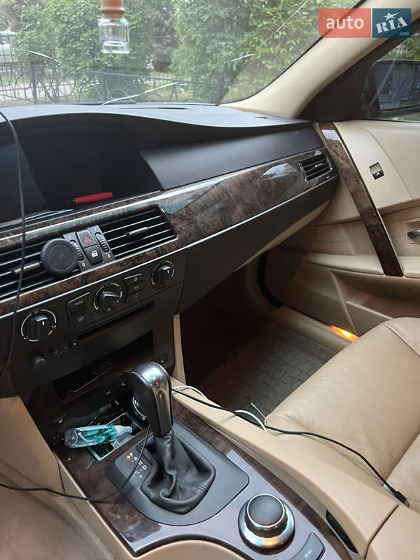 Седан BMW 5 Series 2006 в Киеве