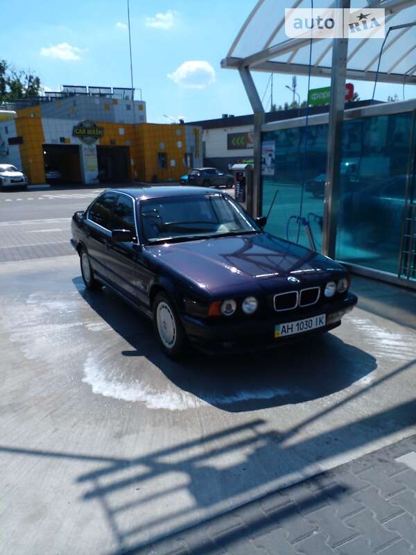 Седан BMW 5 Series 1995 в Добропіллі