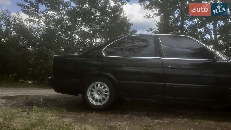 Седан BMW 5 Series 1990 в Житомире