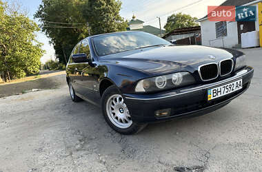 Седан BMW 5 Series 2000 в 