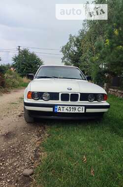 Седан BMW 5 Series 1990 в Городенке