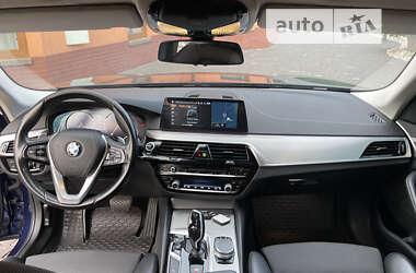 Седан BMW 5 Series 2017 в Ужгороде