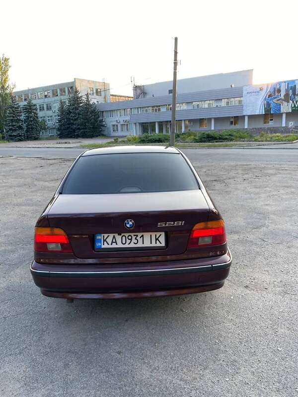 Седан BMW 5 Series 1997 в Дніпрі