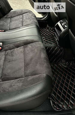 Седан BMW 5 Series 2010 в 