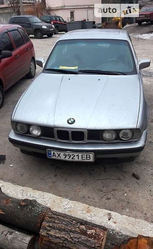 Седан BMW 5 Series 1993 в Харкові