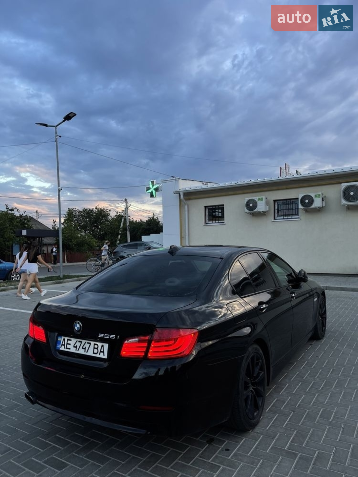 2011 BMW 5er - мініатюра 4