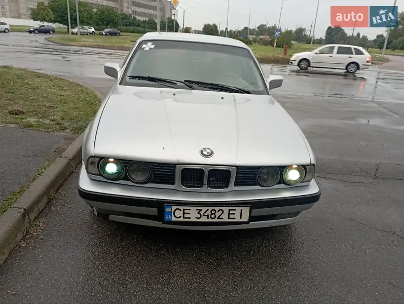 BMW 5 Series 1991 VIN WBAHA11000BA10889 фото оголошення 2 з 39
