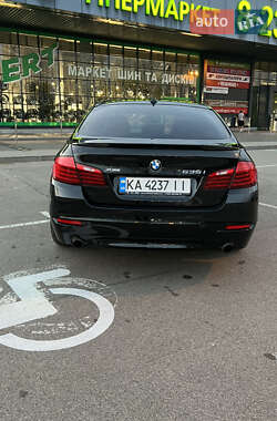 Седан BMW 5 Series 2013 в 