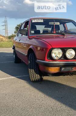 Седан BMW 5 Series 1983 в Харкові