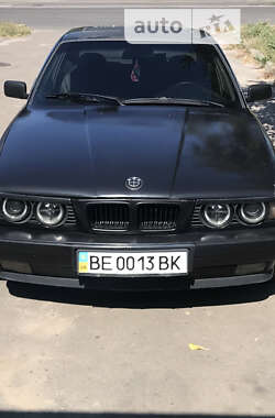 Седан BMW 5 Series 1988 в 
