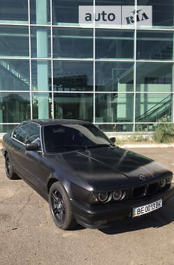 Седан BMW 5 Series 1988 в 