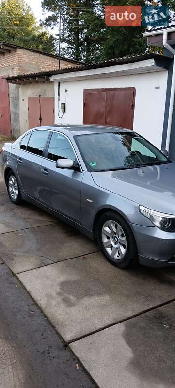 Седан BMW 5 Series 2004 в Костопілі