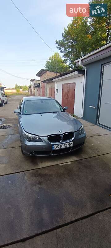 Седан BMW 5 Series 2004 в Костопілі