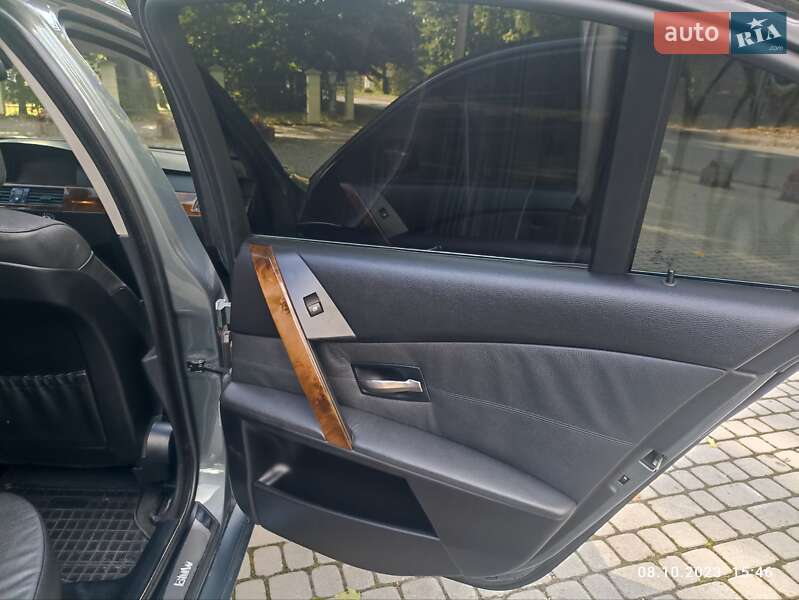 Седан BMW 5 Series 2006 в Львове