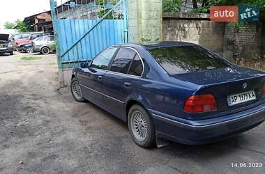 Седан BMW 5 Series 1997 в Запорожье