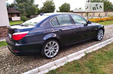 Седан BMW 5 Series 2009 в Вижниці