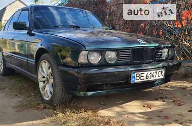 Седан BMW 5 Series 1990 в Вознесенске