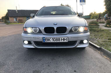 Универсал BMW 5 Series 2001 в Вараше