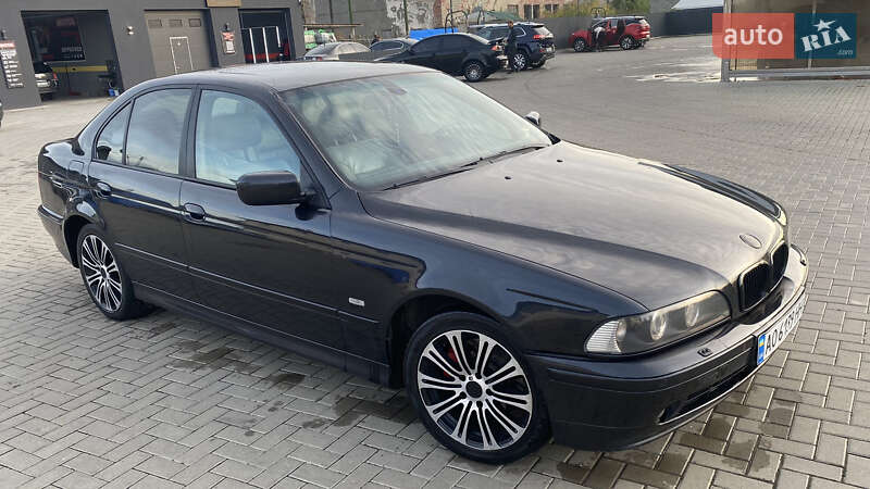 Седан BMW 5 Series 2001 в Ужгороді