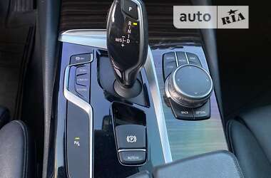 Седан BMW 5 Series 2017 в 