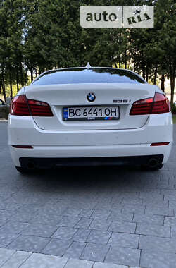 Седан BMW 5 Series 2010 в Львові