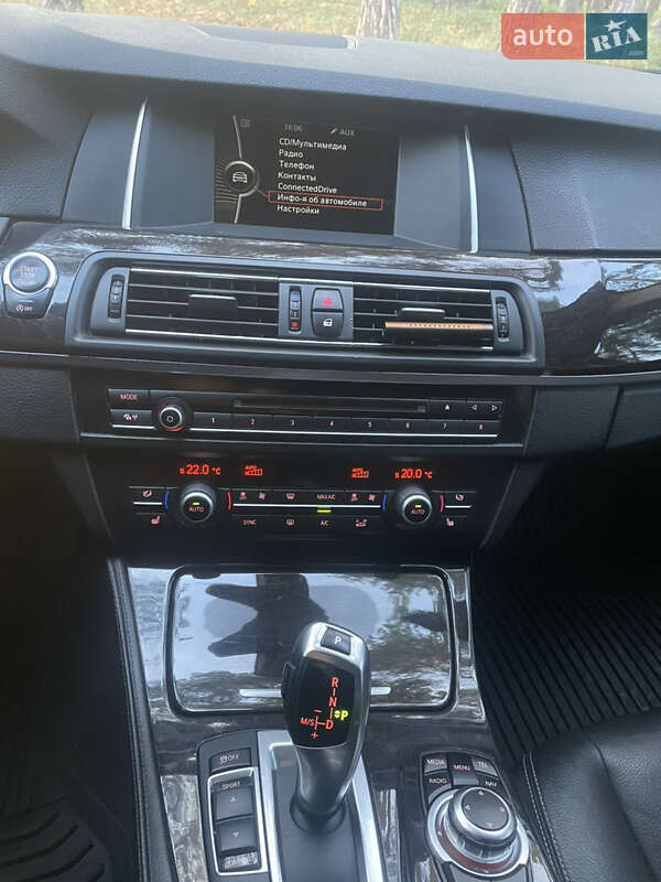 Седан BMW 5 Series 2013 в Львове