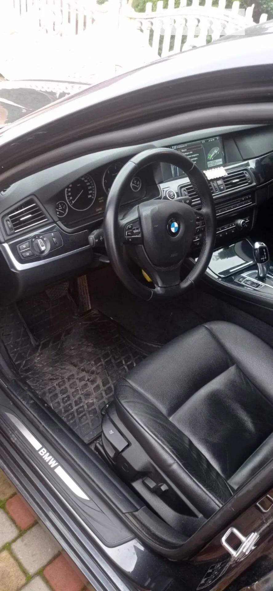 2010 BMW 5er - мініатюра 9