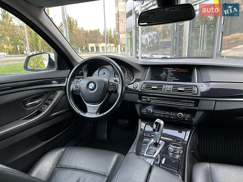 Седан BMW 5 Series 2014 в Одессе