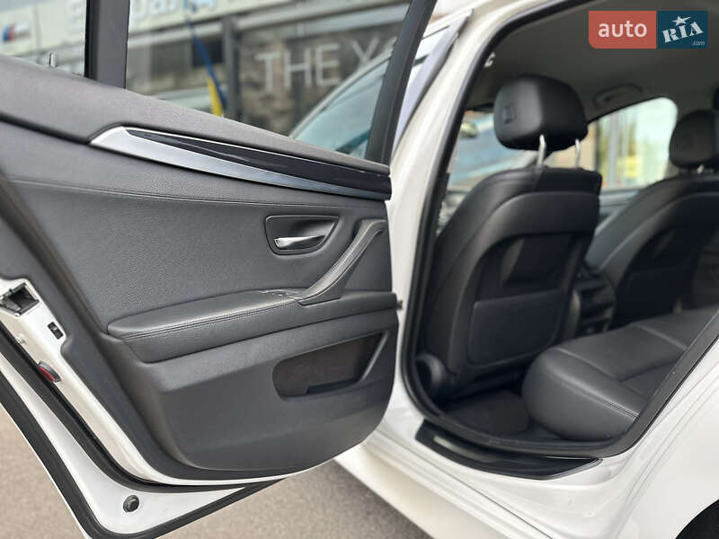 Седан BMW 5 Series 2014 в Одессе