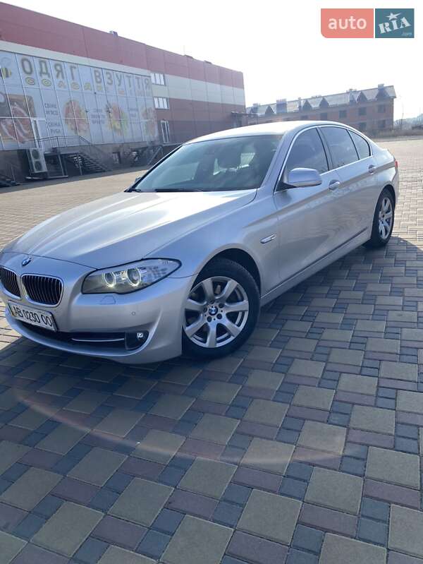 Седан BMW 5 Series 2012 в Гайсине