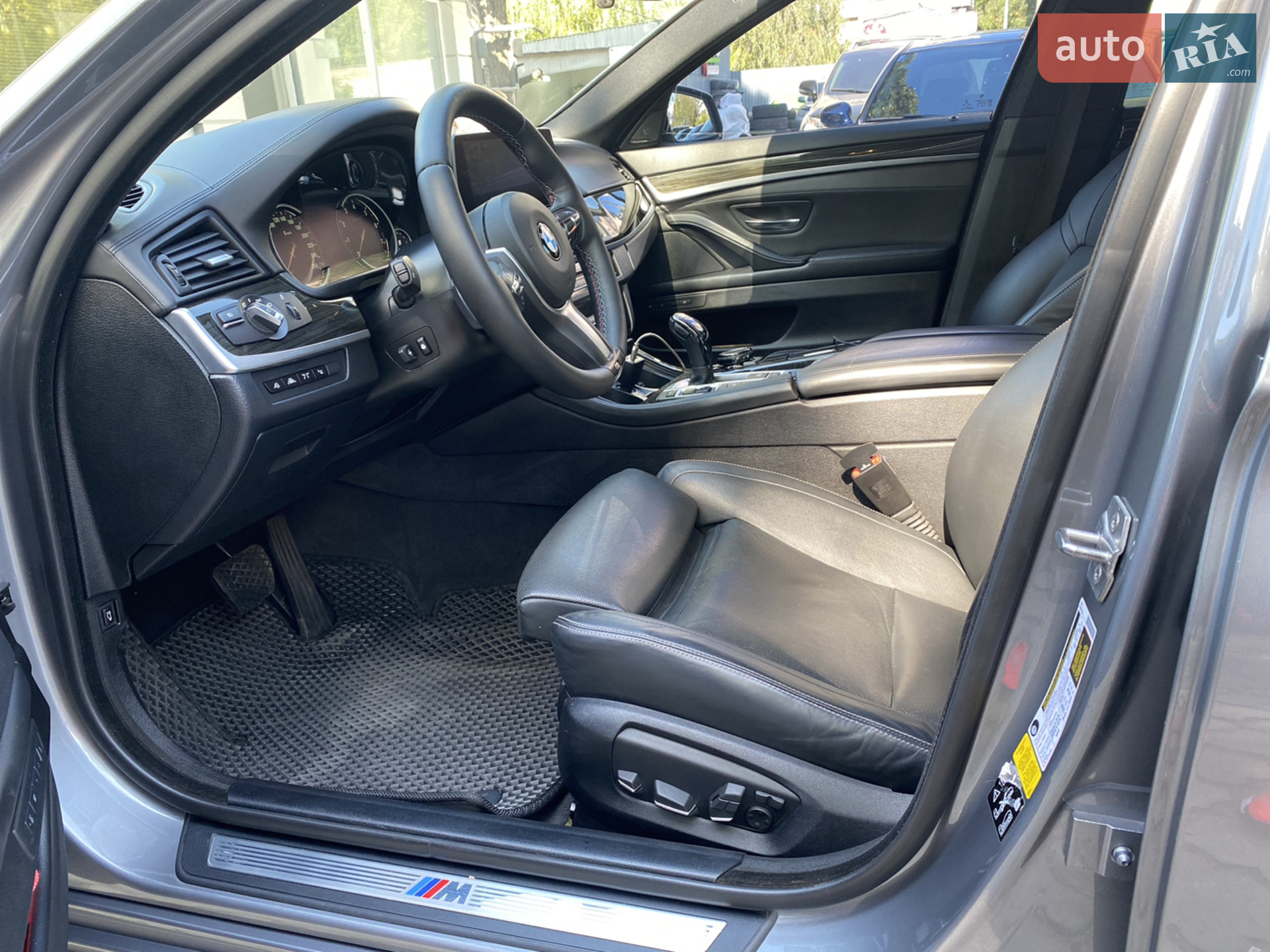 2016 BMW 5er - мініатюра 11