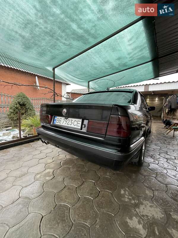 Седан BMW 5 Series 1992 в Кривому Розі