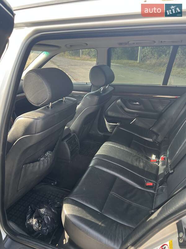 Универсал BMW 5 Series 2002 в Ровно