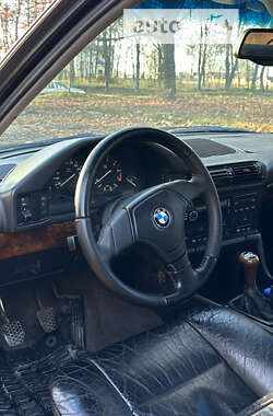 Седан BMW 5 Series 1995 в Чернигове