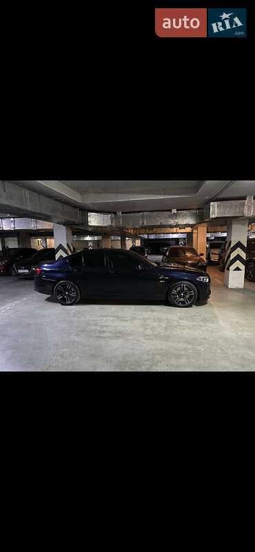 Седан BMW 5 Series 2012 в Кременчуге