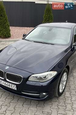 Седан BMW 5 Series 2012 в 