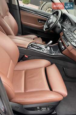 Седан BMW 5 Series 2012 в 