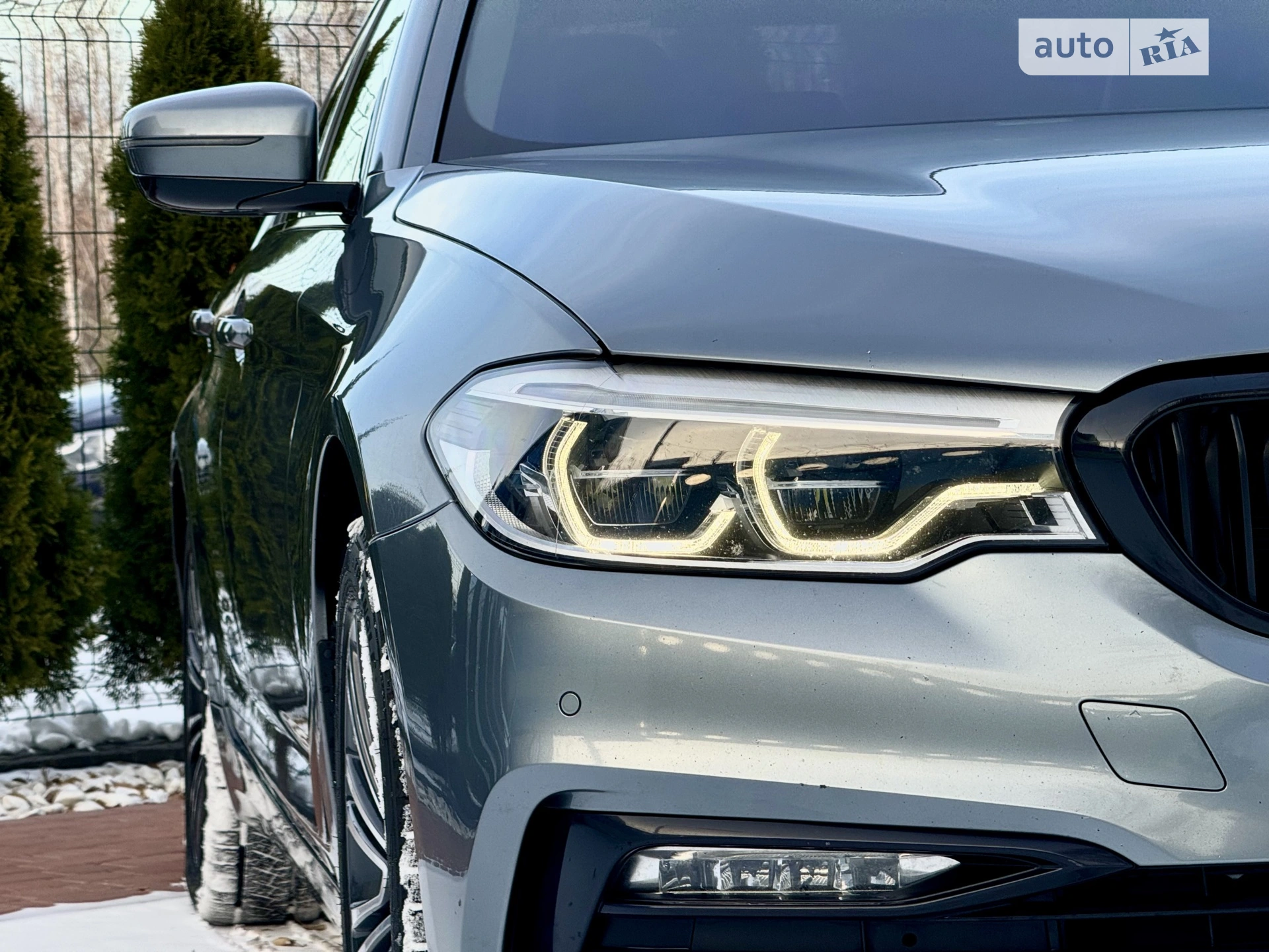 BMW 5 Series 2017 VIN WBAJE31050B169776 фото оголошення 3 з 28