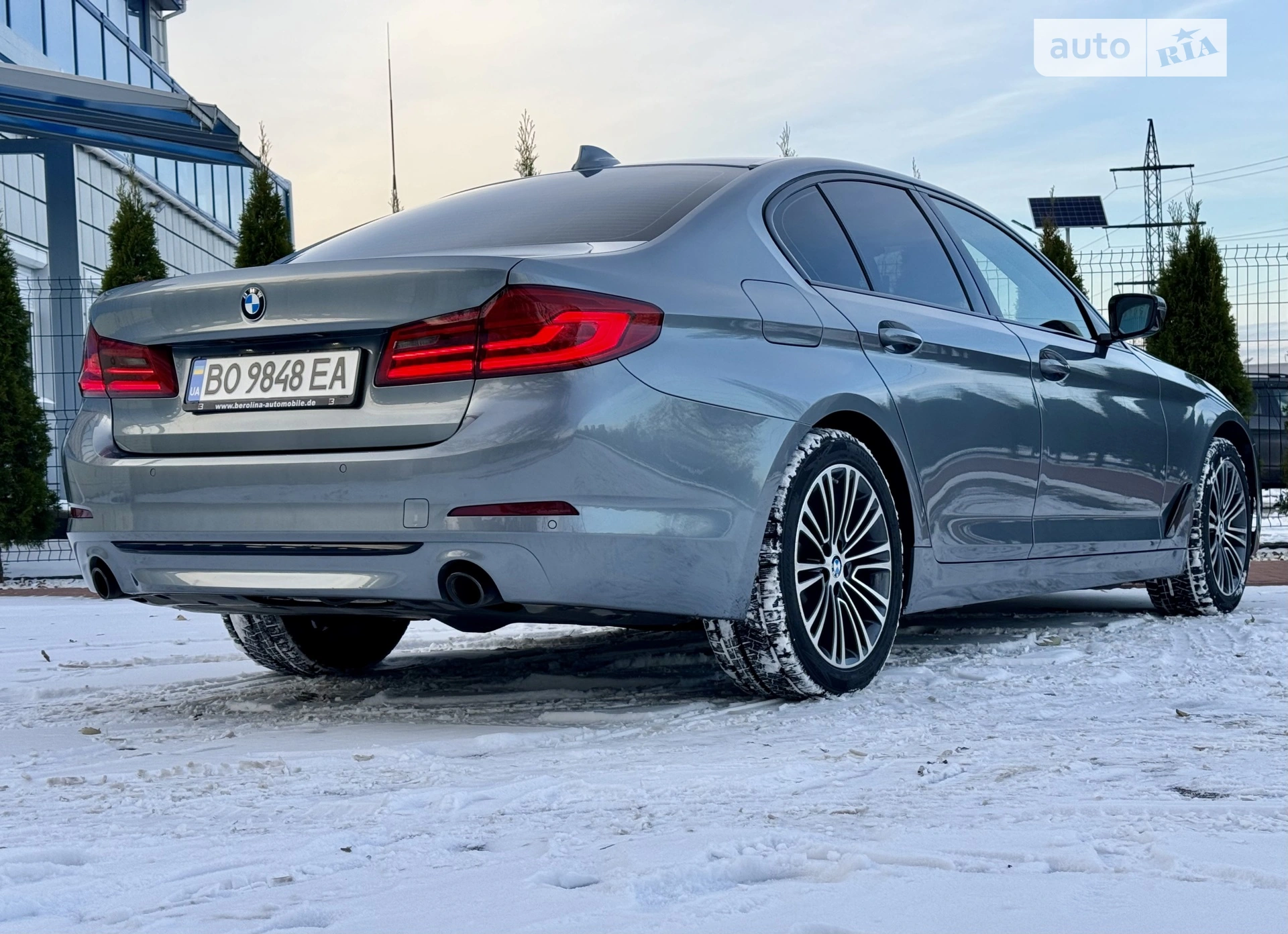 BMW 5 Series 2017 VIN WBAJE31050B169776 фото оголошення 10 з 28