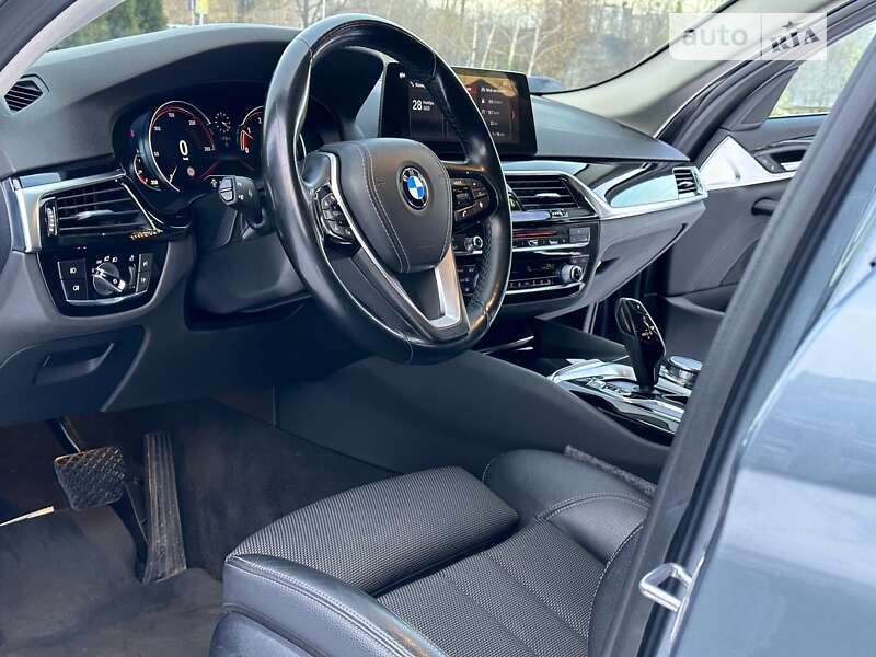 Седан BMW 5 Series 2017 в Киеве фото 12 Седан BMW 5 Series 2017 в Киеве
