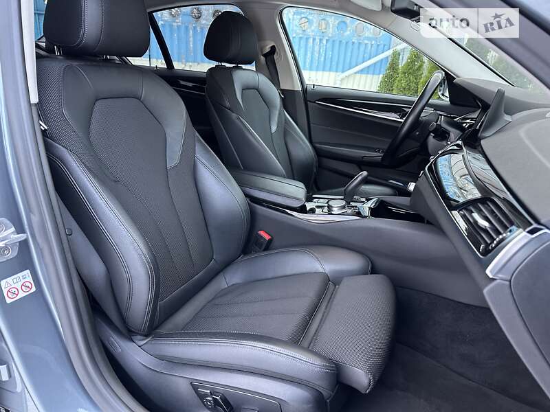 Седан BMW 5 Series 2017 в Киеве фото 14 Седан BMW 5 Series 2017 в Киеве