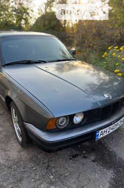 Седан BMW 5 Series 1990 в Павлограде