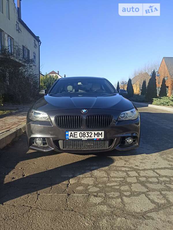 Седан BMW 5 Series 2013 в Днепре