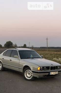 Седан BMW 5 Series 1990 в Валках