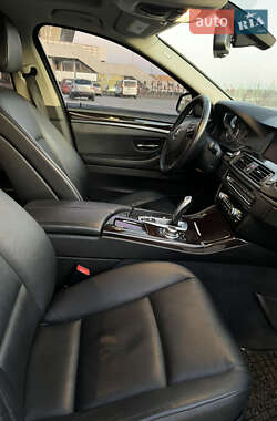 Седан BMW 5 Series 2012 в 